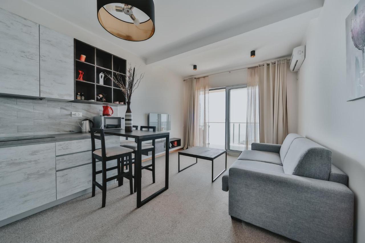 Apartment Altezza Apt W/sea View + Shared Pool + Free Parking Budva