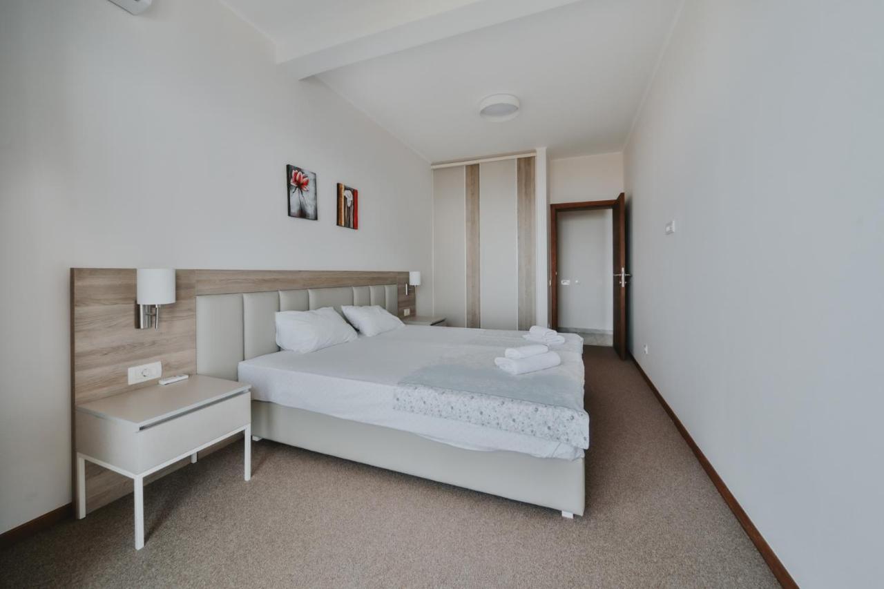 Lägenhet Altezza Apt W/sea View + Shared Pool + Free Parking
