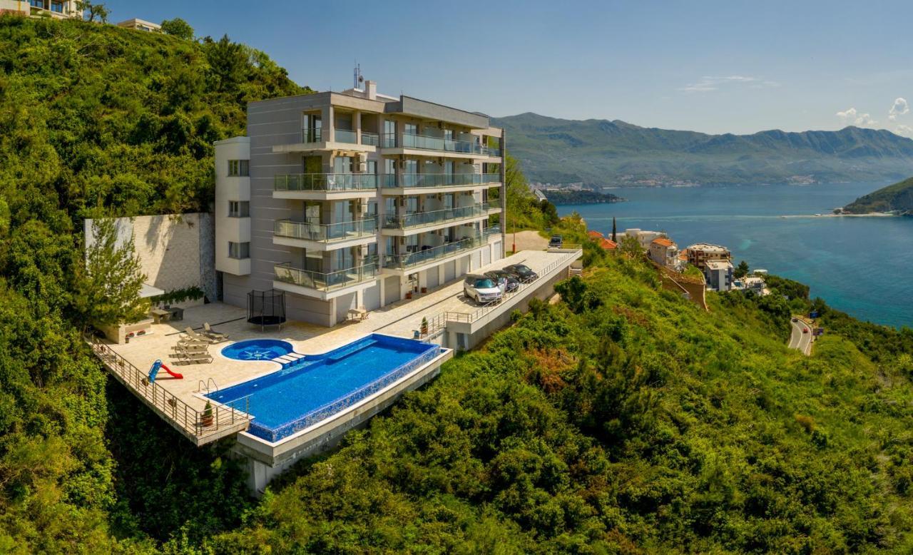 Lägenhet Altezza Apt W/sea View + Shared Pool + Free Parking *