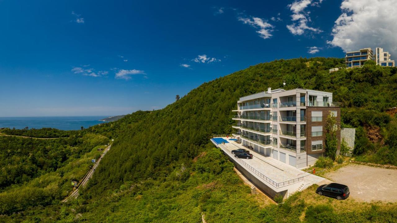 Altezza Apt W/sea View + Shared Pool + Free Parking Lägenhet *