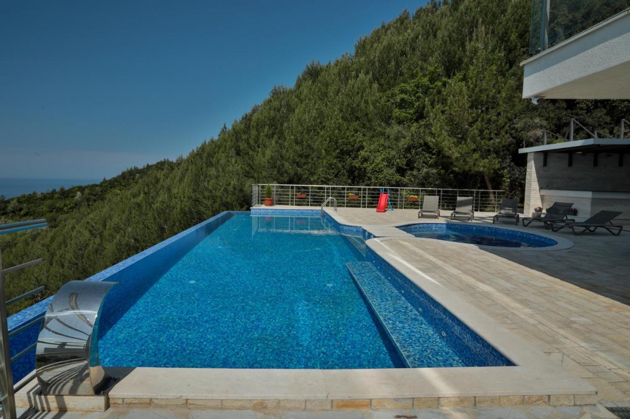 Altezza Apt W/sea View + Shared Pool + Free Parking Lägenhet *